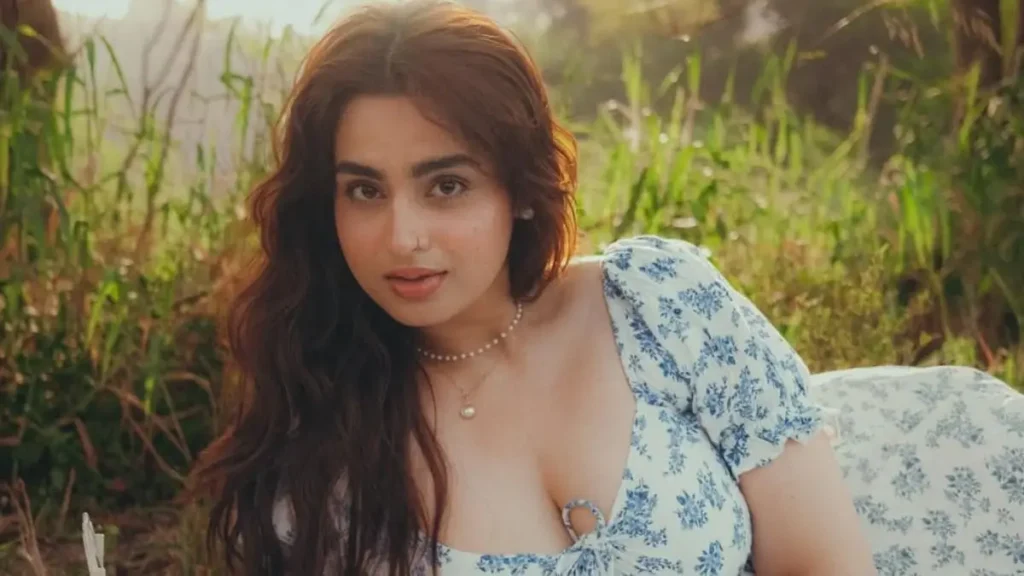 आयशा खान धुरंधर मूवी अभिनेत्री